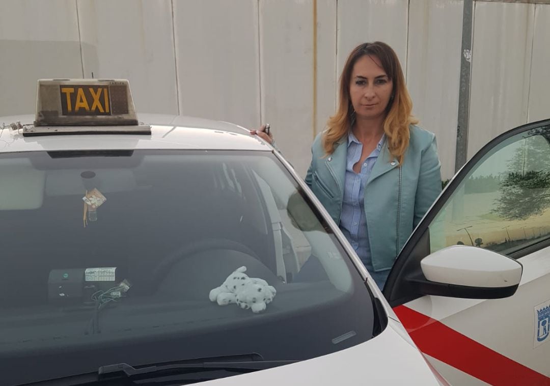 Amalia es taxista en Madrid desde hace dos años