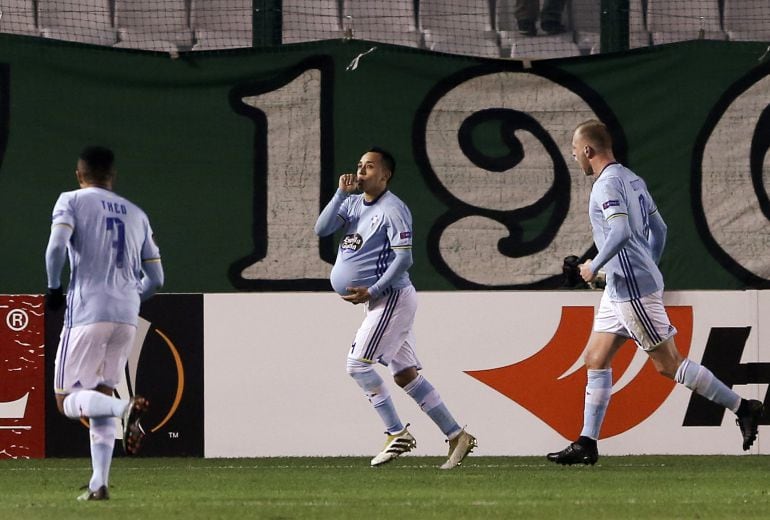 Orellena celebra un gol ante el Panathinaikos