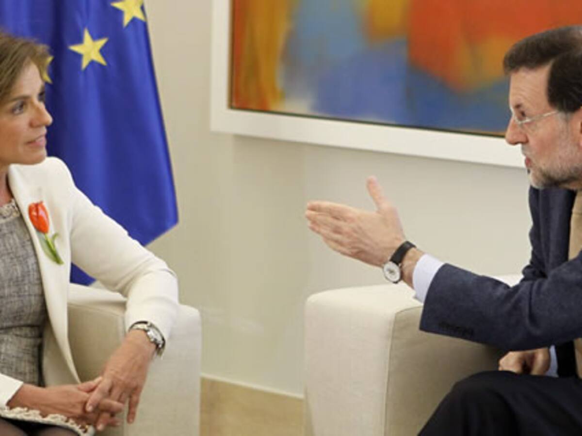 Botella rompe el calendario a Rajoy