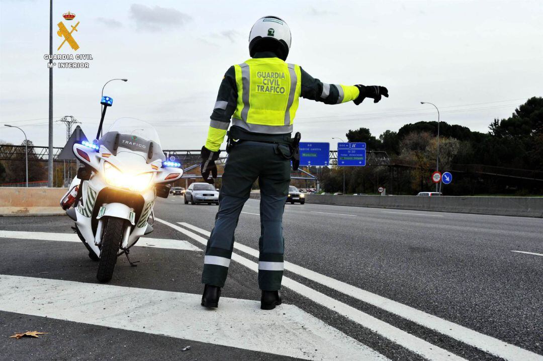 Control de tráfico de la Guardia Civil