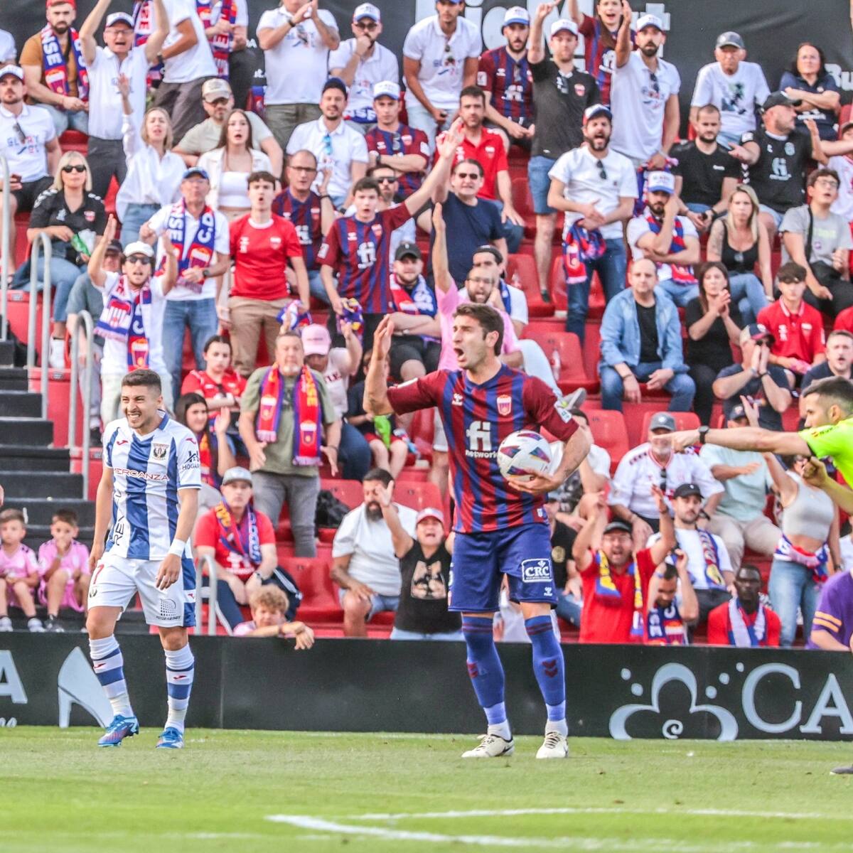 El Eldense visita al Burgos apurando sus opciones de permanencia (V. 20.30 h)