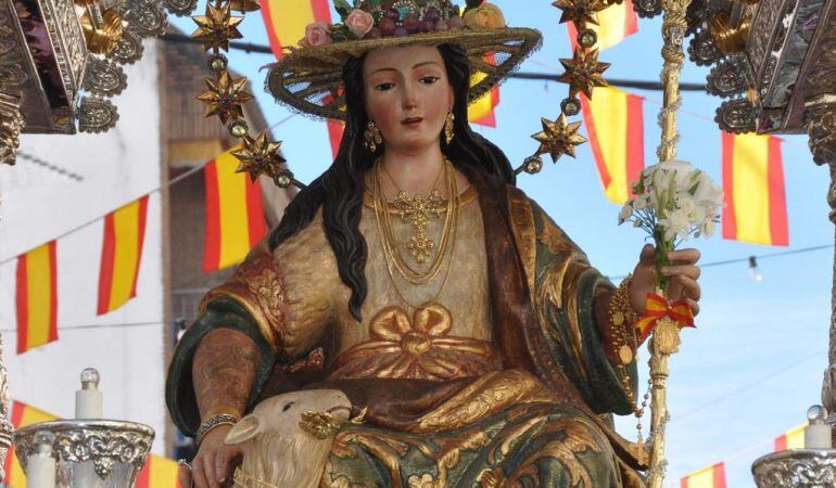 Imagen de la Divina Pastora, que procesiona cada 8 de septiembre por las calles de Cantillana
