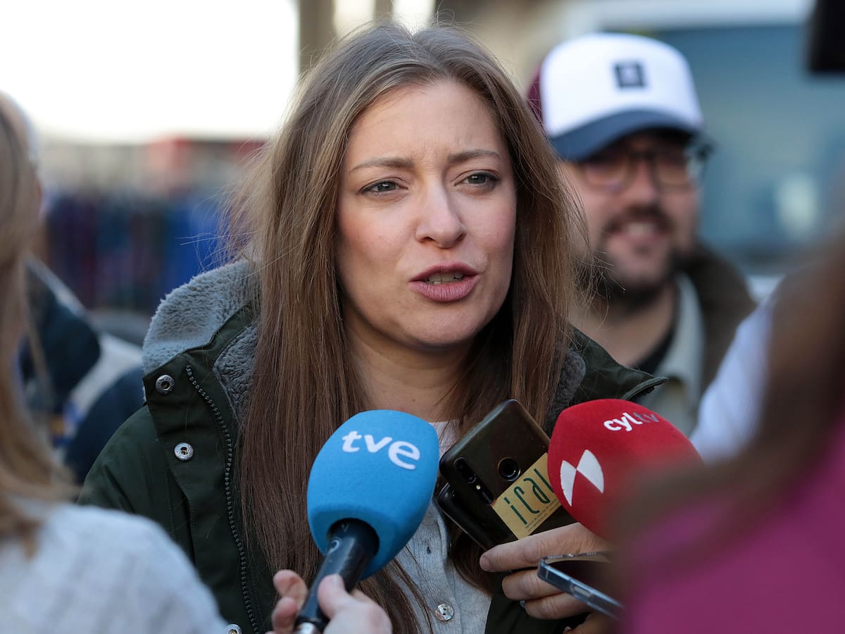 Esther Muñoz (PP) defiende en Palencia que es más compatible gobernar con Vox que con Bildu