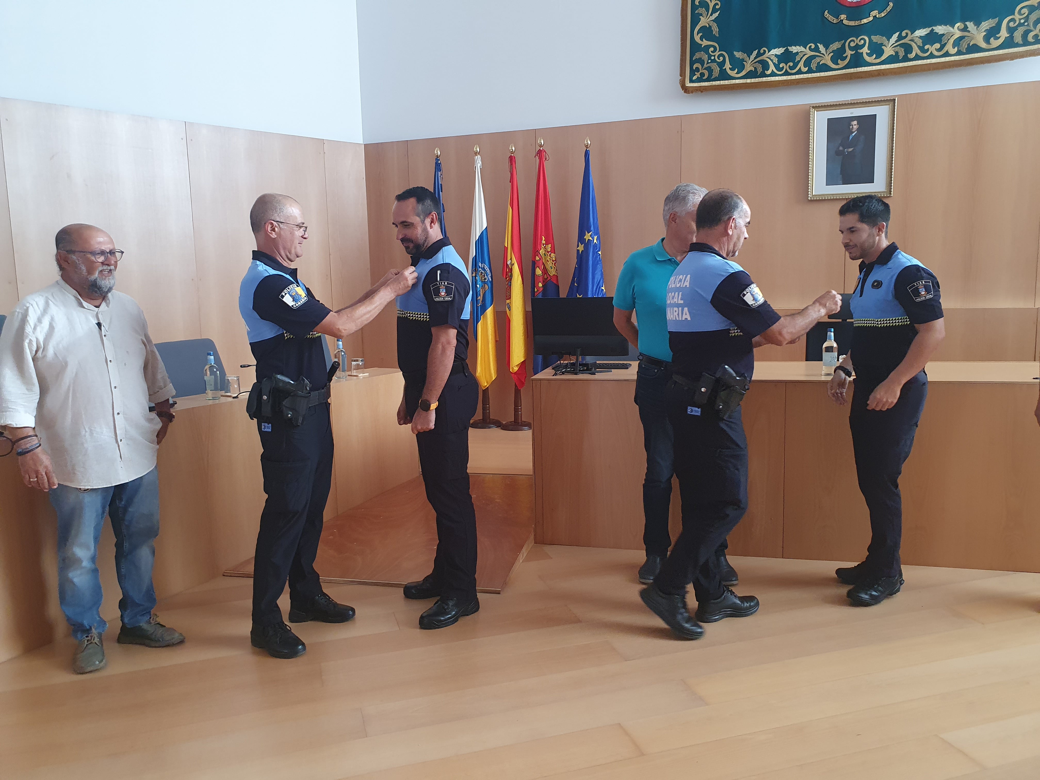 Toma de posesión de los dos nuevos Oficiales de la Policía Local de Tías, en Lanzarote.