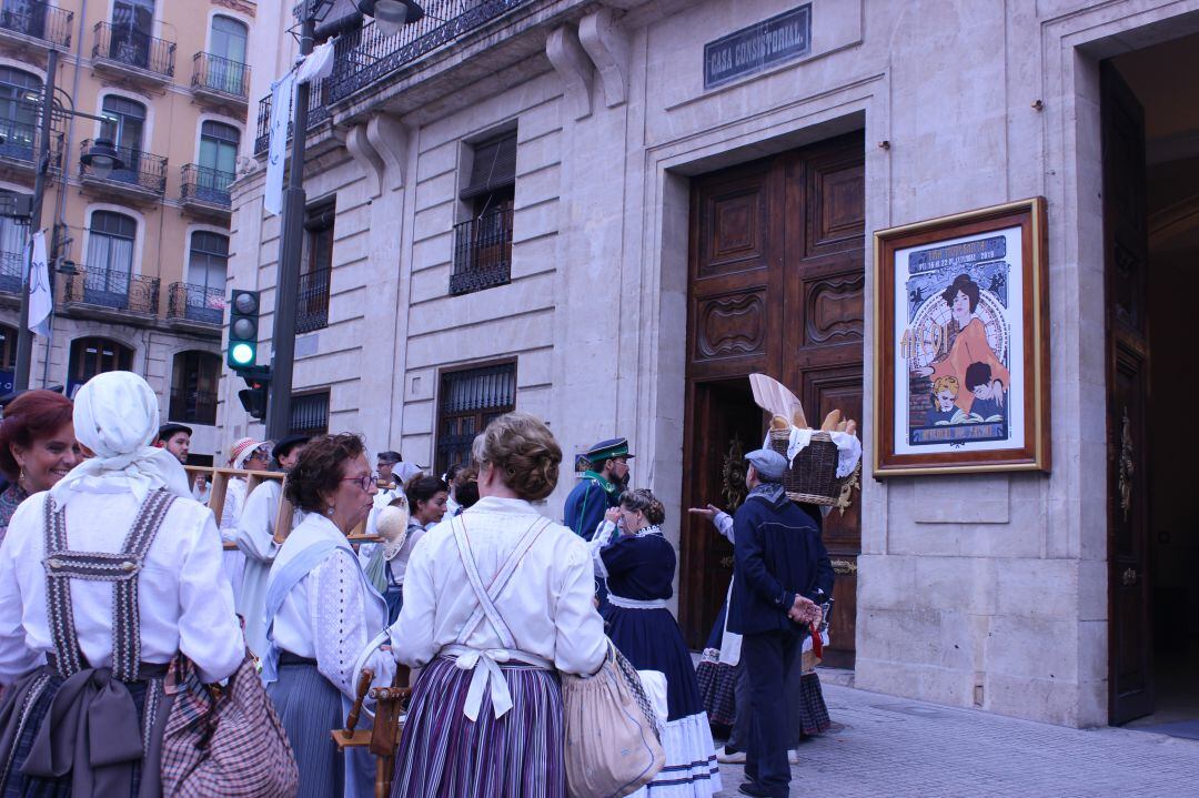 La nueva edición de la Feria Modernista de Alcoy queda emplazada para 2021.