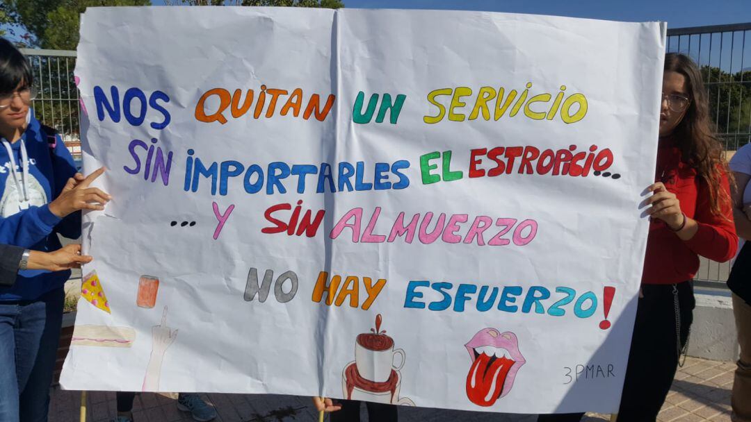 Protesta en el IES de Sax 