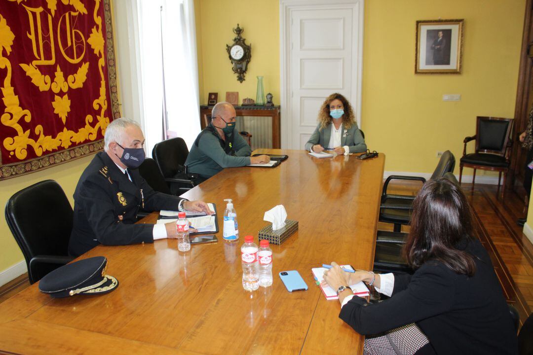 Reunión de la delegada del Gobierno, Ainhoa Quiñones con las Fuerzas y Cuerpos de Seguridad 