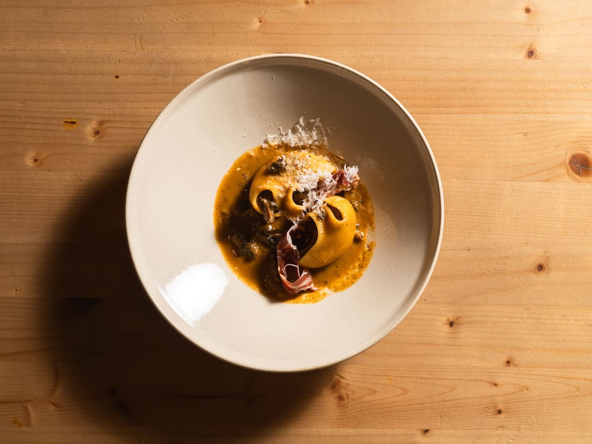 Arre, el nuevo Bib Gourmand que nos regala su receta de 'Caracoles con Caracoles'