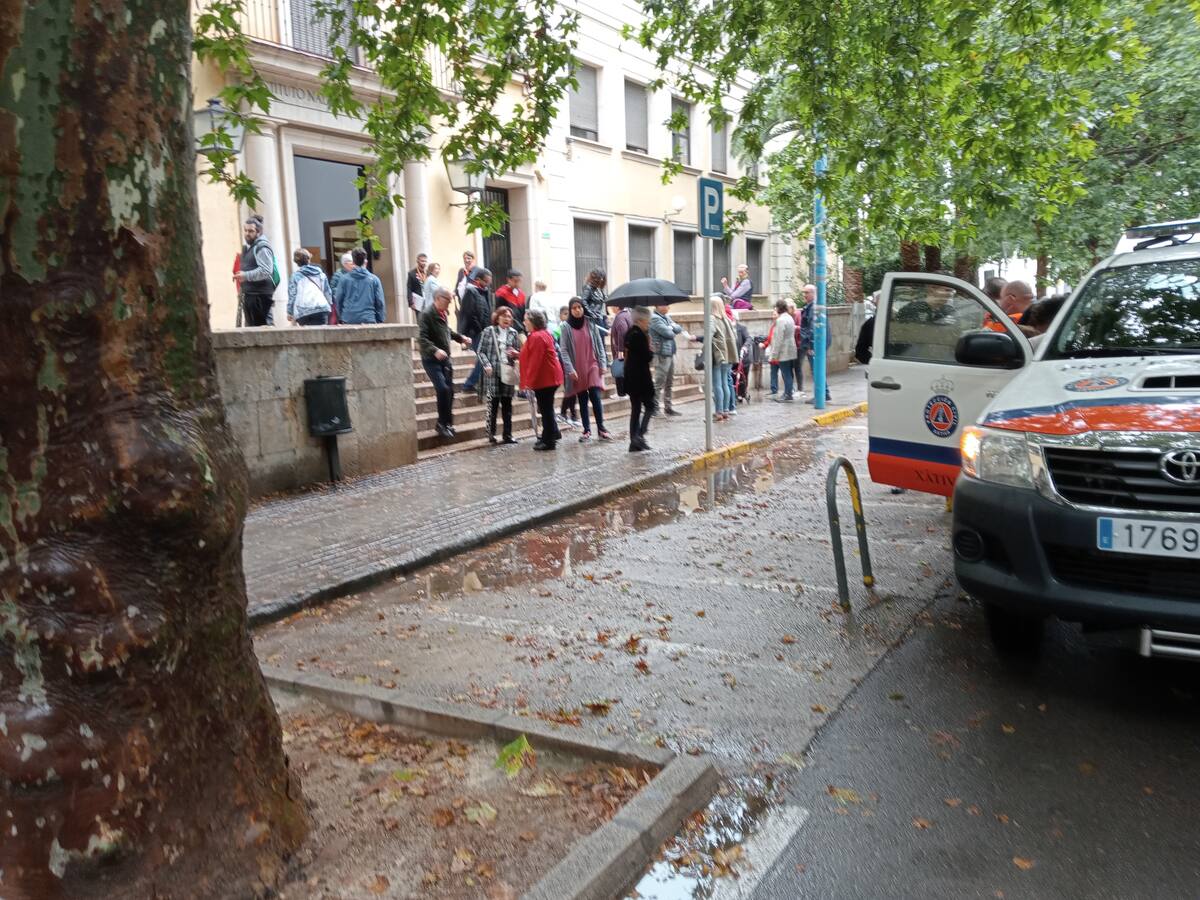 La jornada electoral transcurre en Xàtiva sin incidentes y con buen ambiente en los colegios
