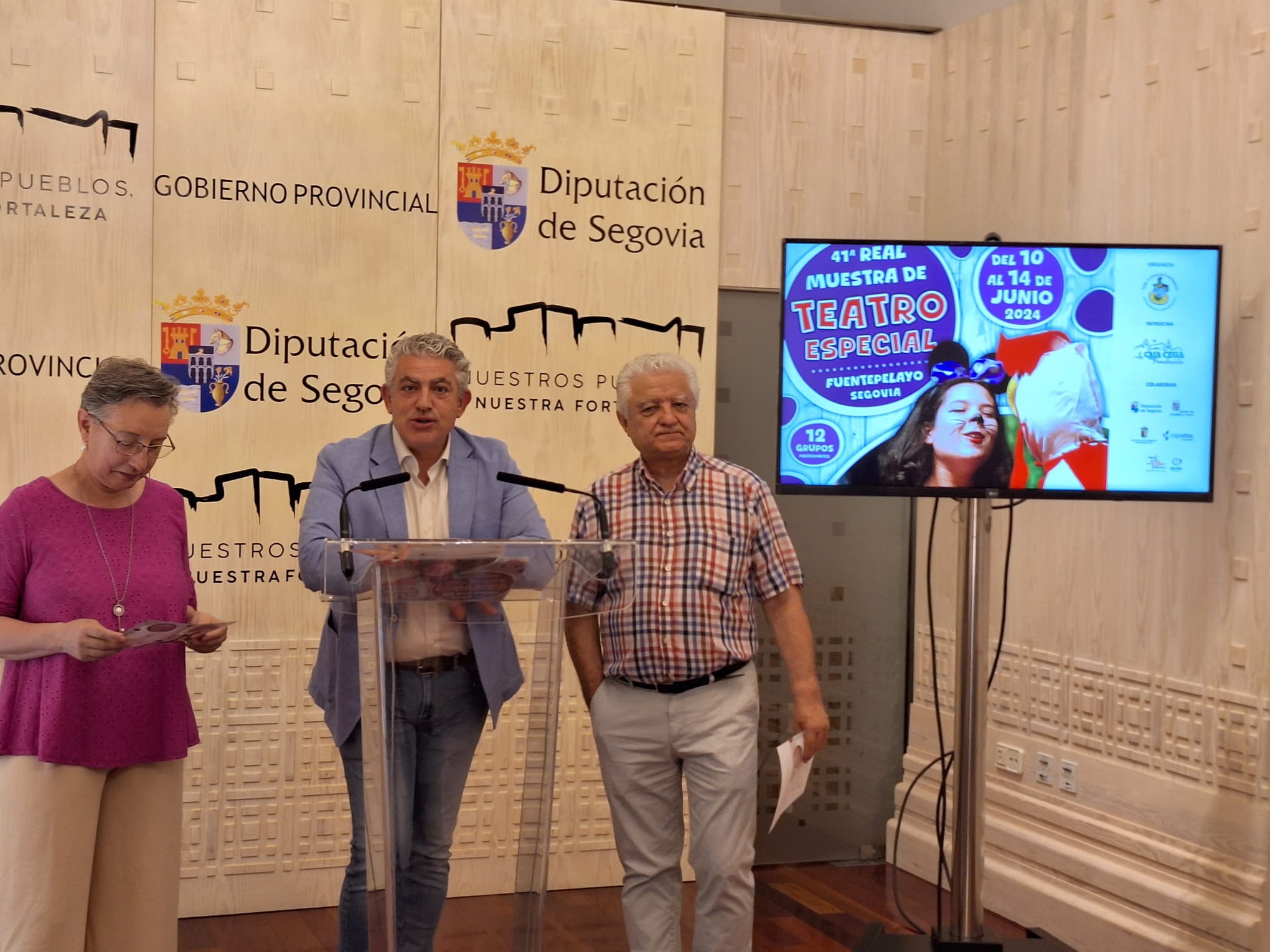 Presentación de la 41 Real Muestra de Teatro Especial de Fuentepelayo