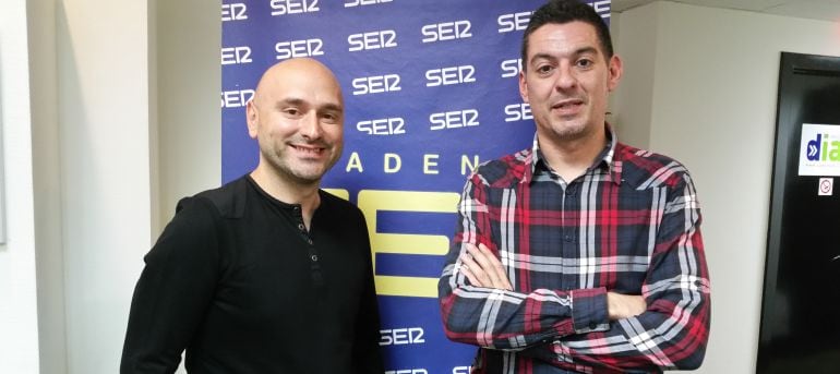 El candidato de Udalberri, Jon Penche, junto al candidato de Ciudadanos, David Pasarin.