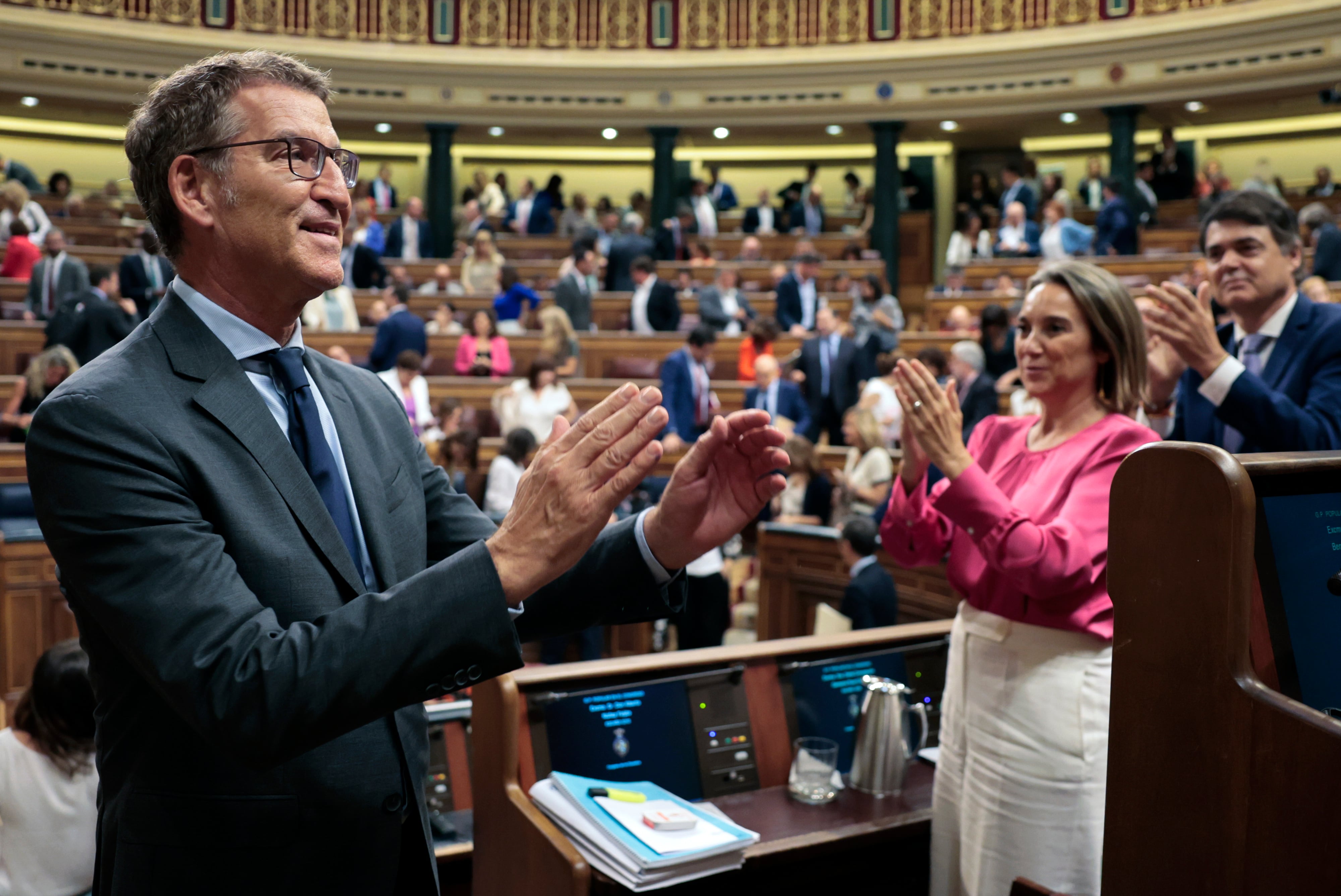 El candidato a la presidencia del Gobierno y presidente del PP, Alberto Núñez Feijóo, tras su intervención en la segunda jornada del debate de su investidura.