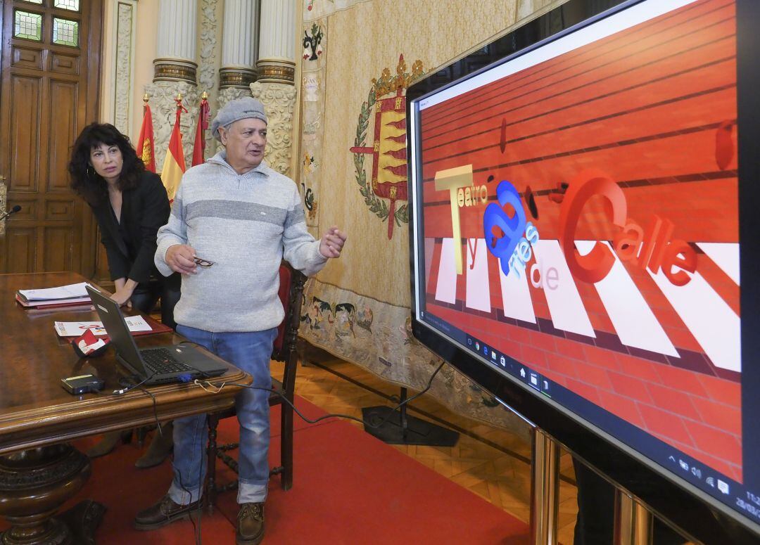 La concejala de Cultura, Ana Redondo, junto al director artístico del festival, Javier Martínez