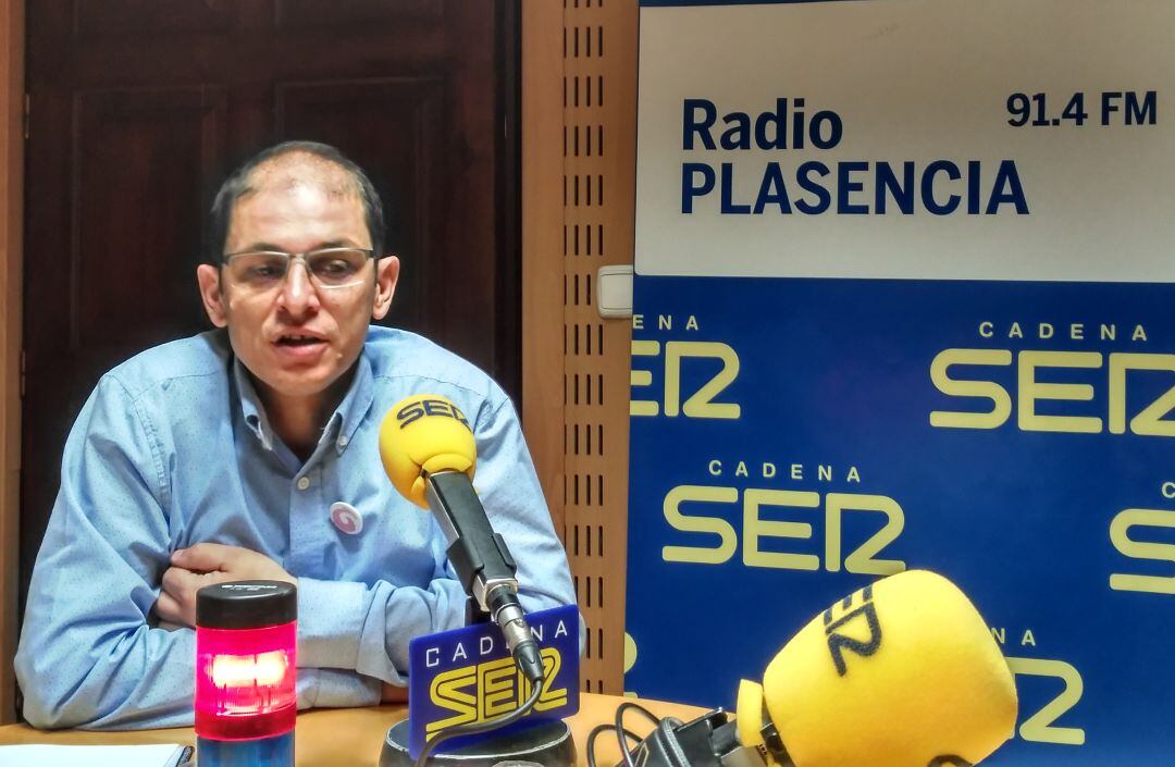 Abel Izquierdo de Plasencia en Común en los estudios de SER Norte de Extremadura