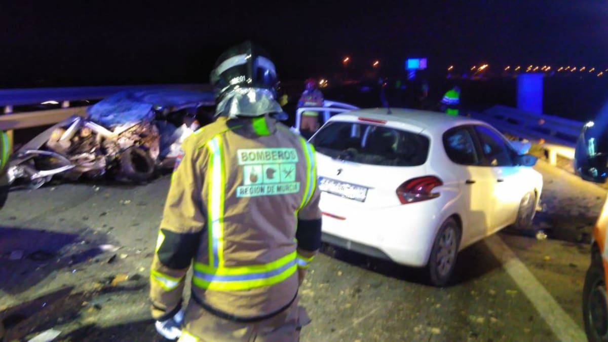 Un muerto y tres heridos en un accidente de tráfico en la AP-7 en San Javier