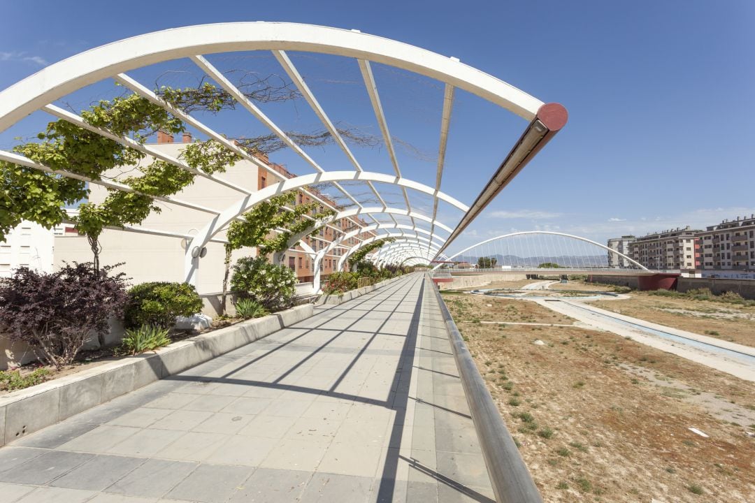 Desempleados lorquinos participarán en el arreglo del entorno de la Pasarela Manterola