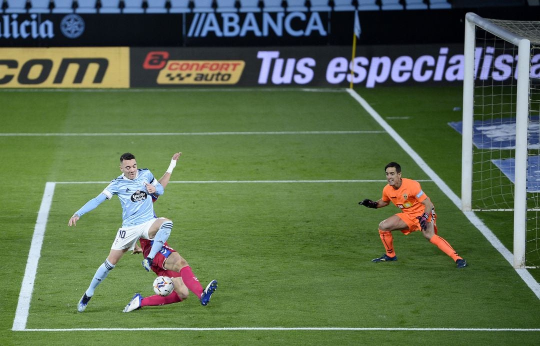 Iago Aspas en Balaídos durante el partido ante el Elche