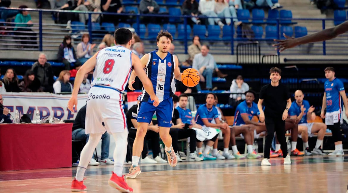 El Clínica Ponferrada SDP no pudo sumar una victoria en el arranque de la segunda vuelta de la competición.