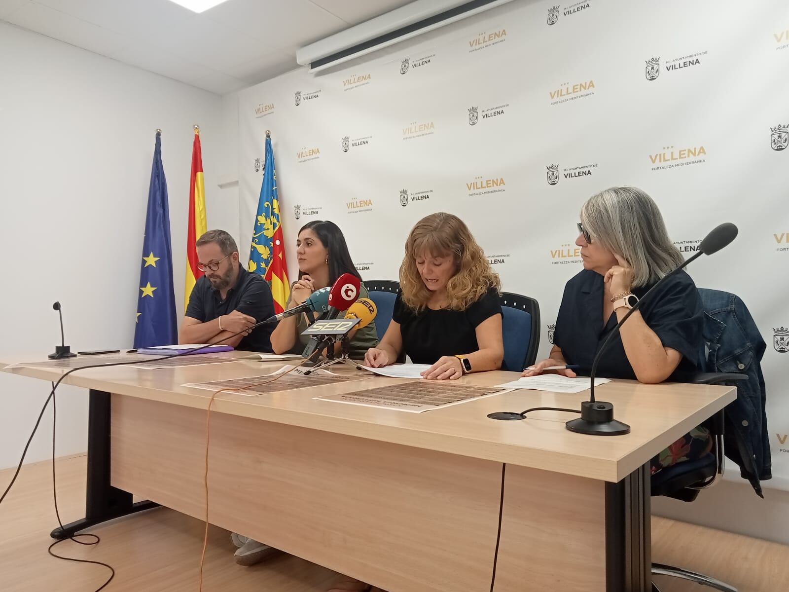 Momento de la presentación de los actos