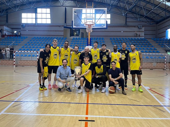 Club Baloncesto Monzón ascenso a primera nacionalA1
