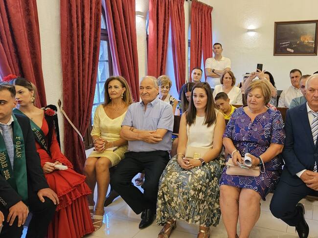 Público asistente al acto de presentación en el Salón de Plenos del Ayuntamiento de Jódar