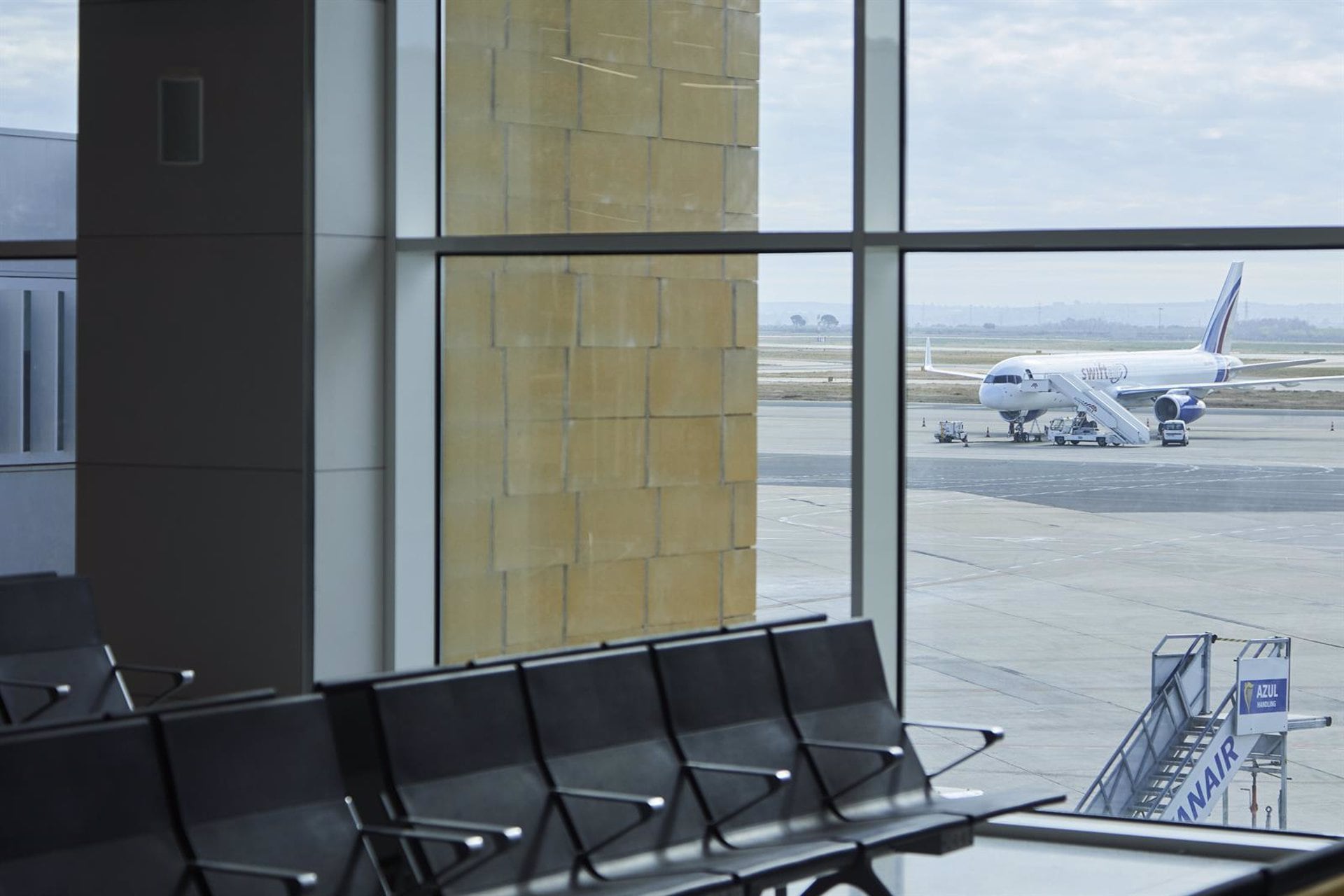 Detalle de la terminal durante la presentación de la remodelación y ampliación del Aeropuerto de Sevilla.