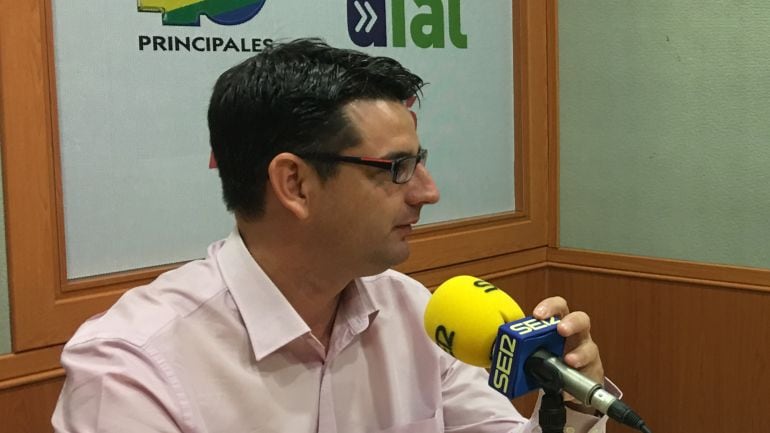 Pedro García, en el estudio 1 de Radio Córdoba