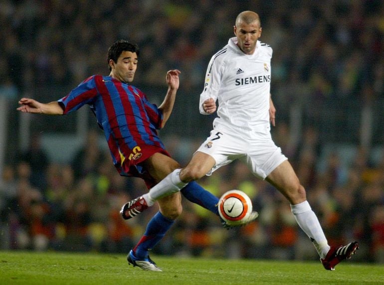 Zinedine Zidane, en un partido en el Camp Nou en 2006.