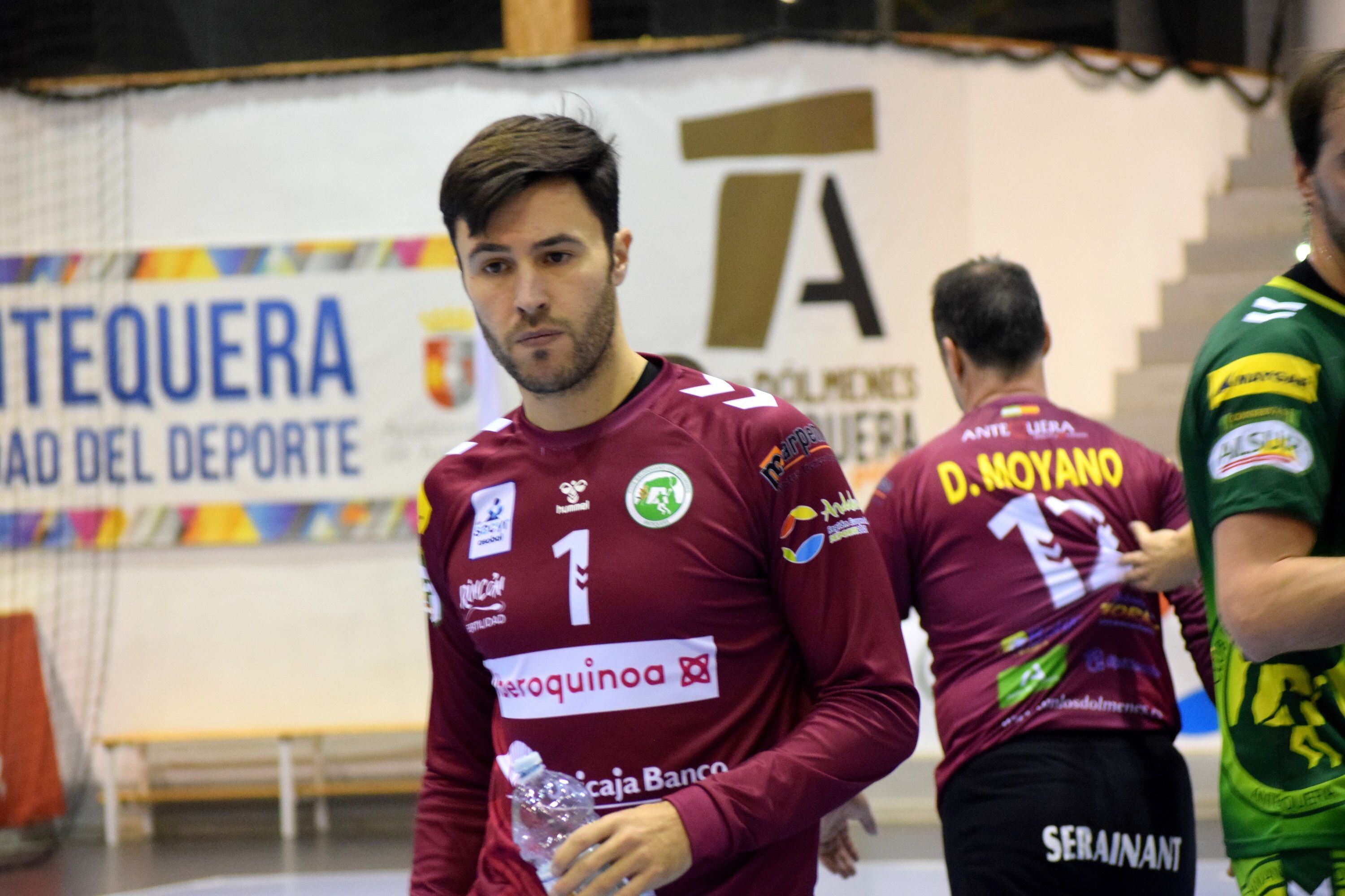 El portero Fran Alarcón seguirá una temporada más en el Iberoquinoa Antequera