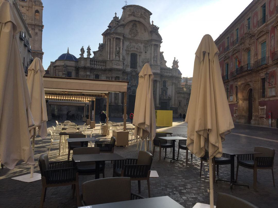 El sector de la hostelería se agarra a las terrazas para seguir funcionando adaptándose a las medidas sanitarias