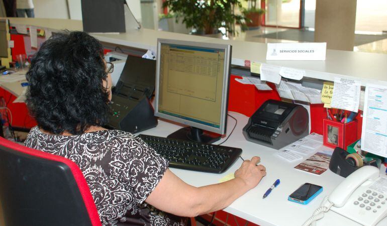 Los Servicios Sociales de Colmenar Viejo garantizan un techo, aseo y comida diaria durante 3 meses a personas sin hogar 