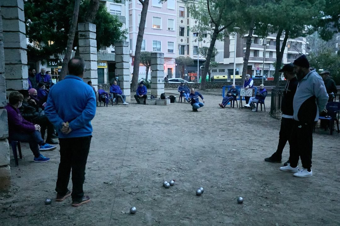 Pista de petanca en el Parque de la Estación de Gandia 