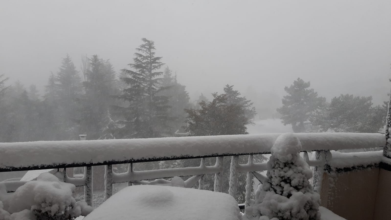 Nieve en Navacerrada este 20 de abril