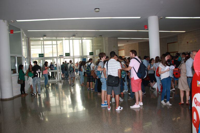 5.500 alumnos se examinan estos días de la Selectividad