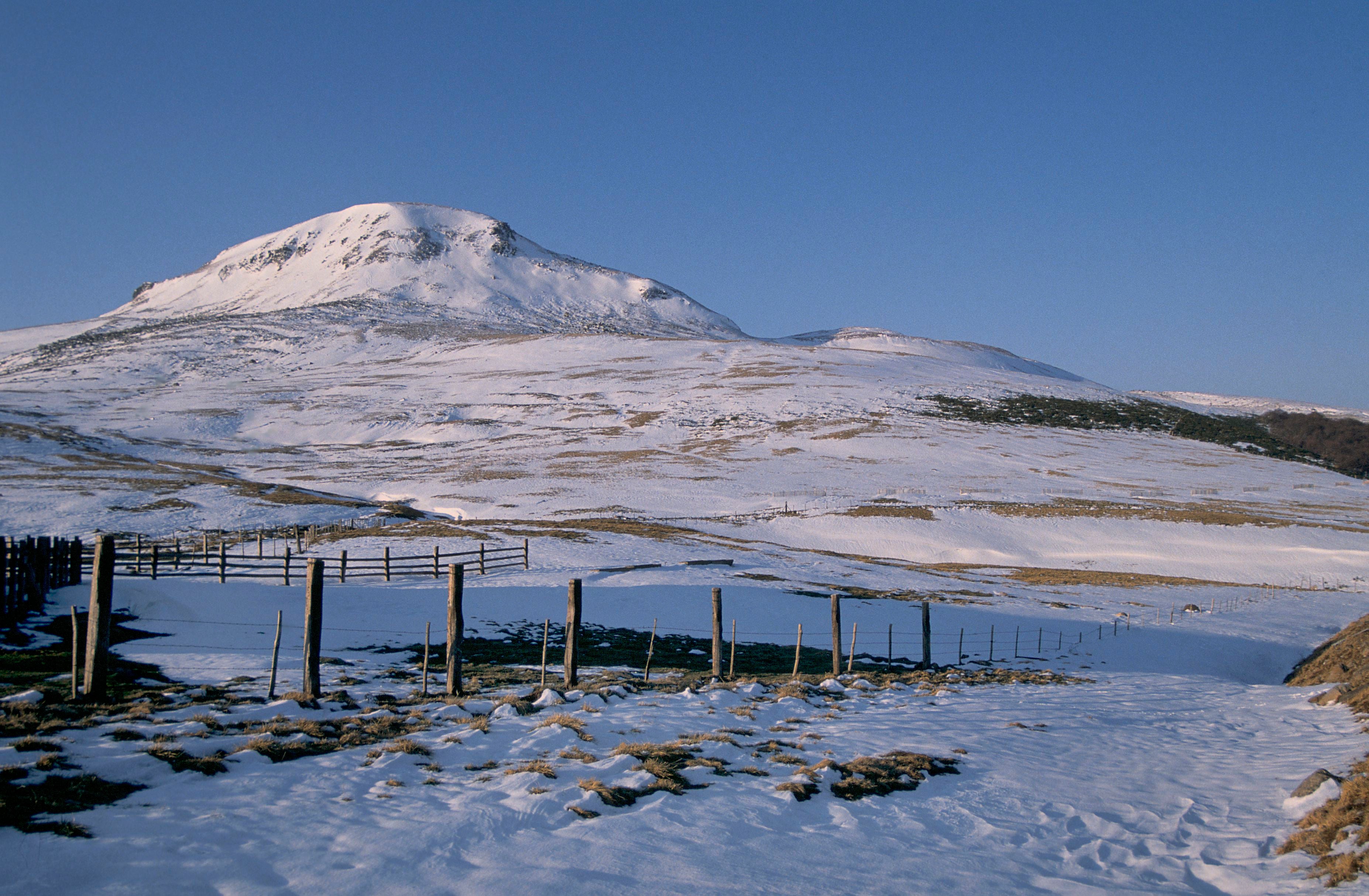 El pico Sancy, en el departamento de Puy de Dôme, en el Macizo Central francés