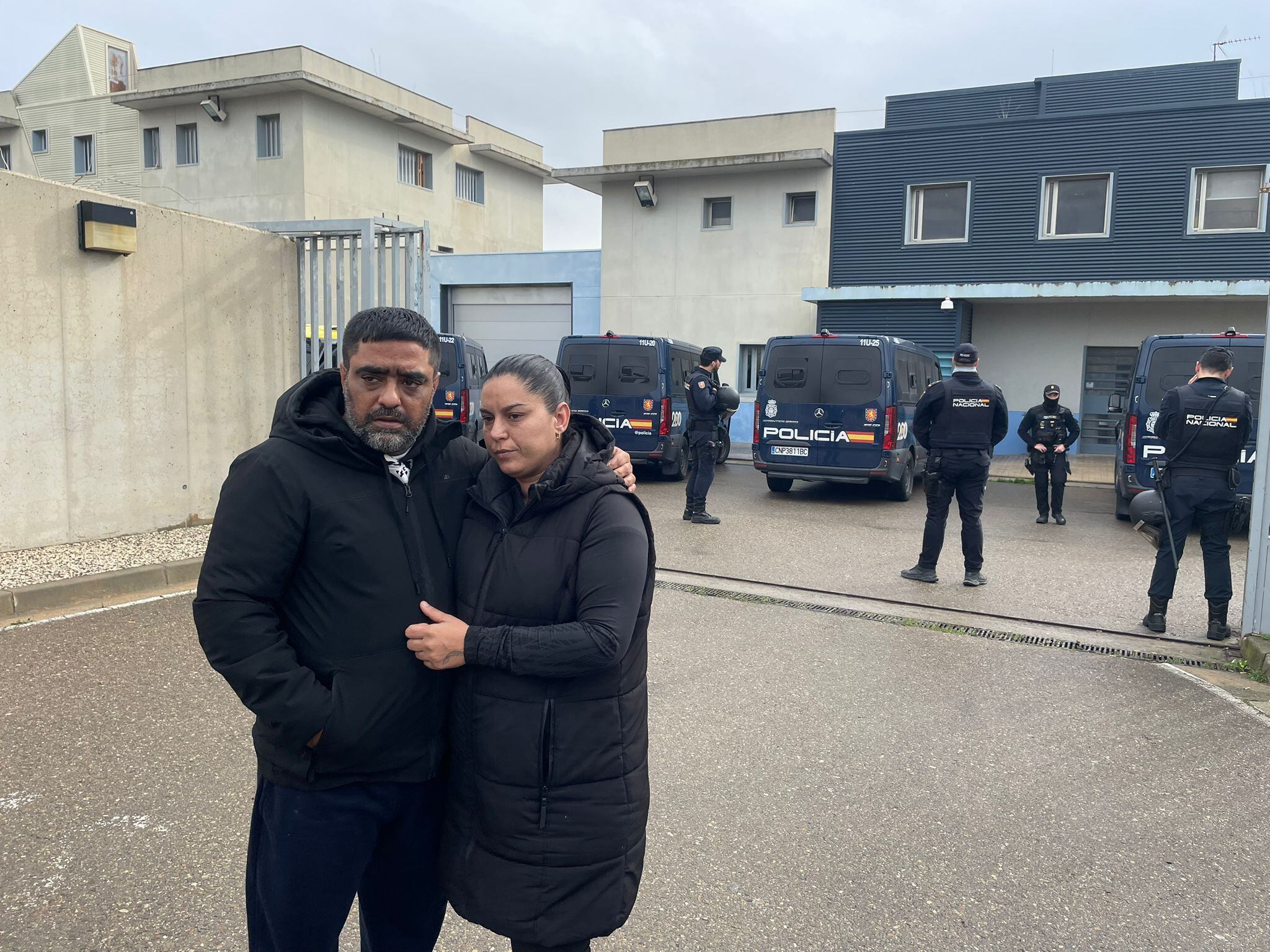 Motín en el Centro de Menores de Juslibol: Hasta el lugar se han acercado unos padres, muy preocupados, a pedir explicaciones porque su hijo está interno