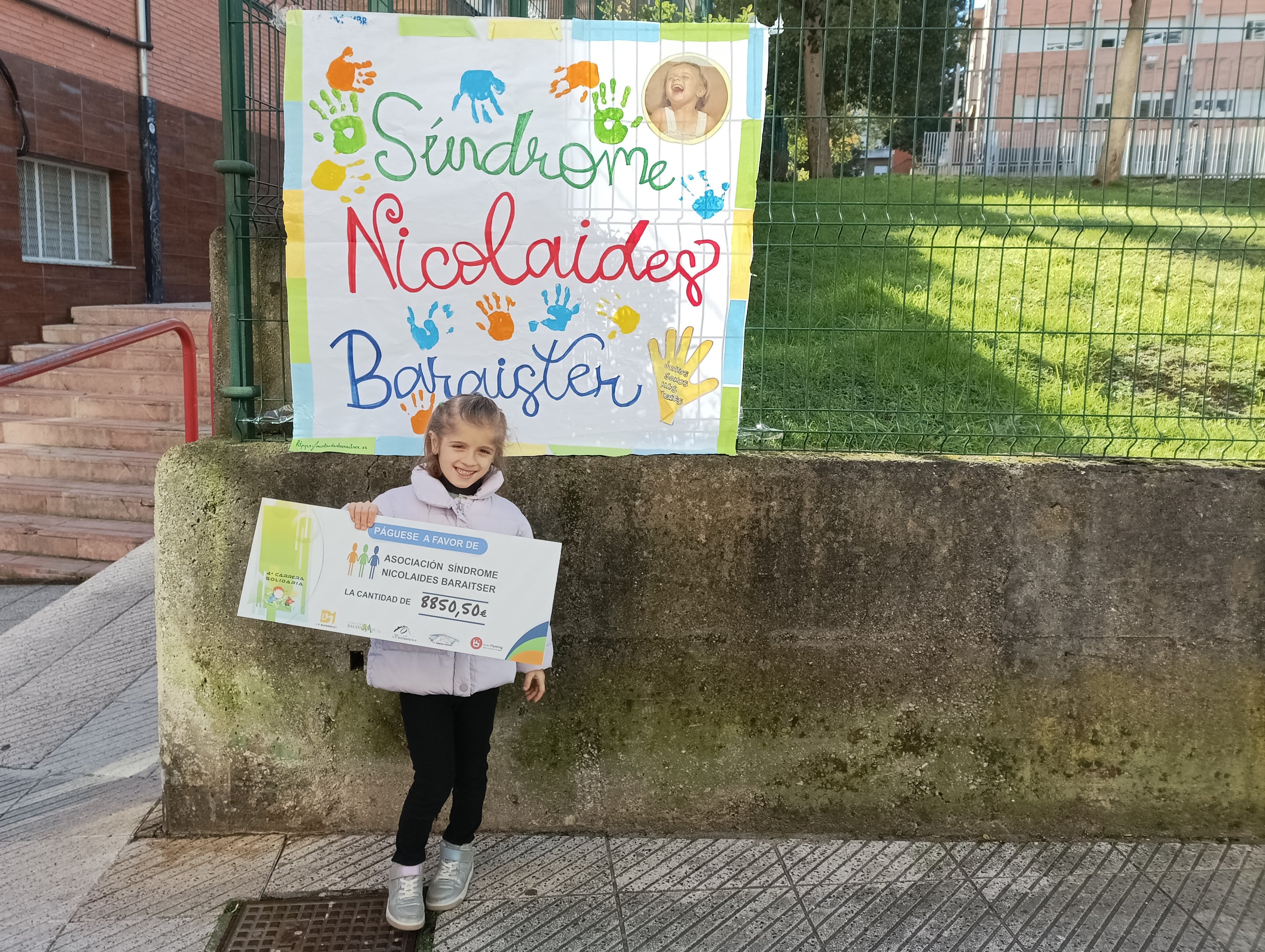 Julia, niña asturiana de 6 años, uno de los pocos casos de Síndrome de Nicolaides Baraitser en España.