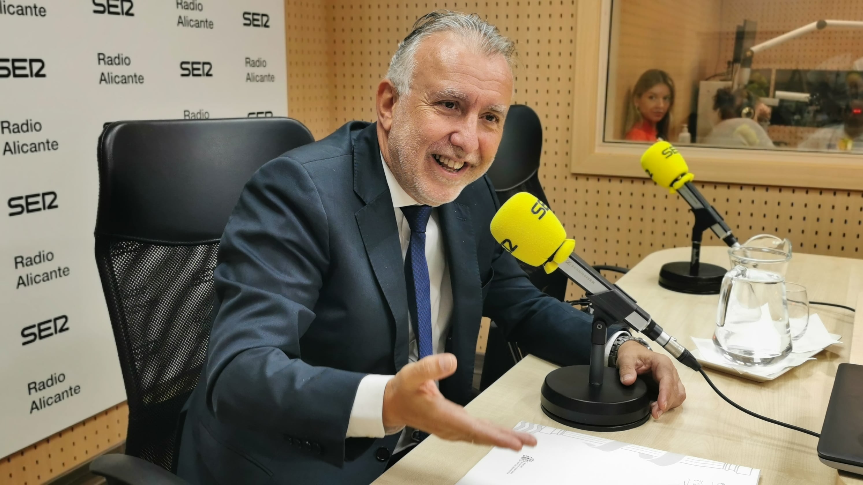 Ángel Víctor Torres, ministro de Política Territorial y Memoria Democrática de España, en Hoy por Hoy Alicante