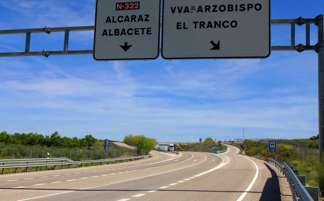 Parte de la N-322 a la altura de Villanueva del Arzobispo.