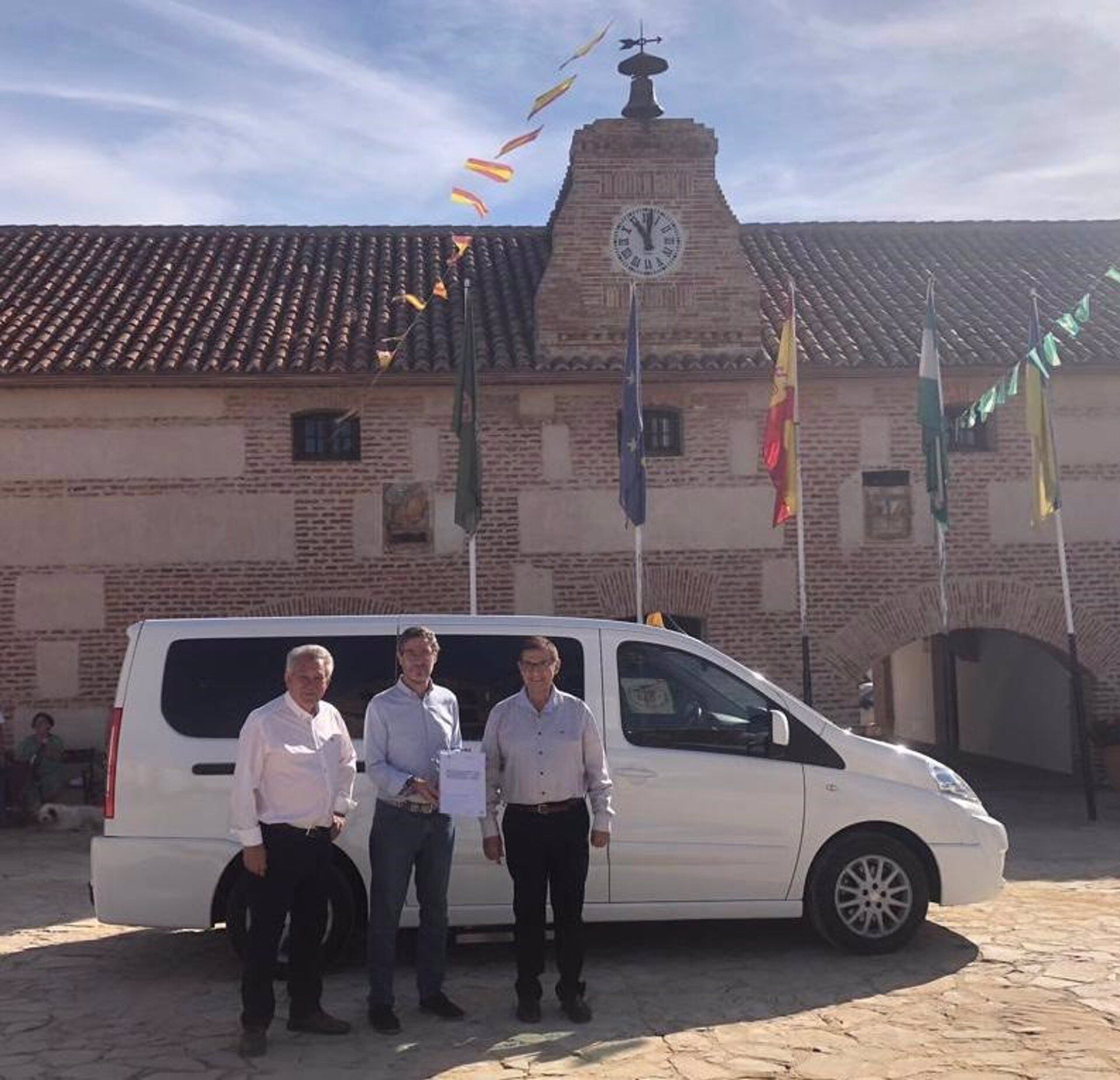 Entrega de la resolución en Aldeaquemada