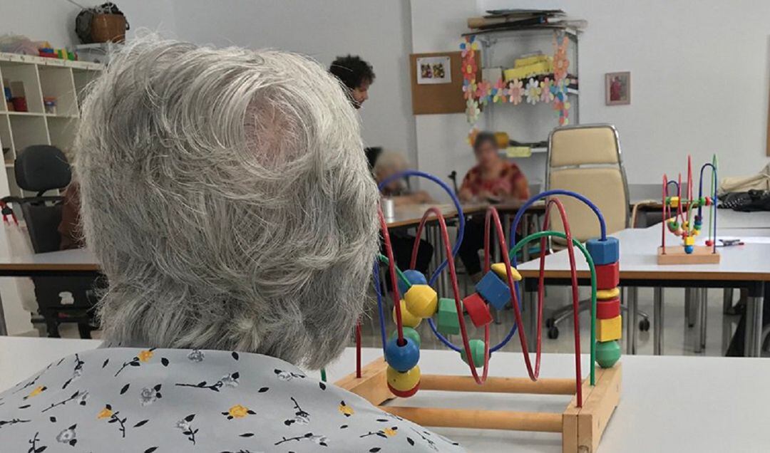 La asociación ha pedido a las instituciones vascas "crear medidas y protocolos más exigentes para asegurar la protección de un colectivo especialmente vulnerable como el de los ancianos".