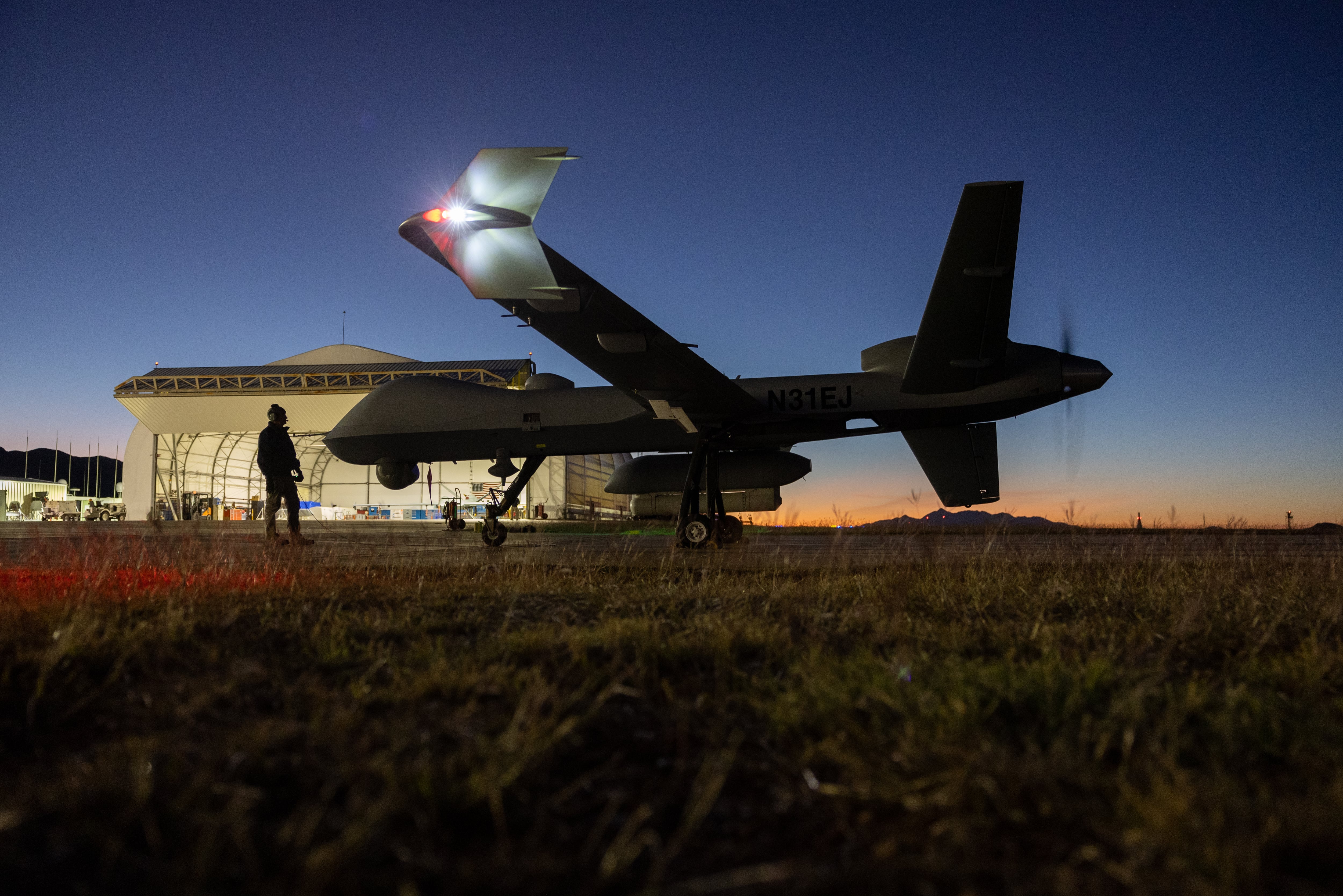 Dron MQ-9 Reaper como el que chocó con un caza ruso en el Mar Negro.