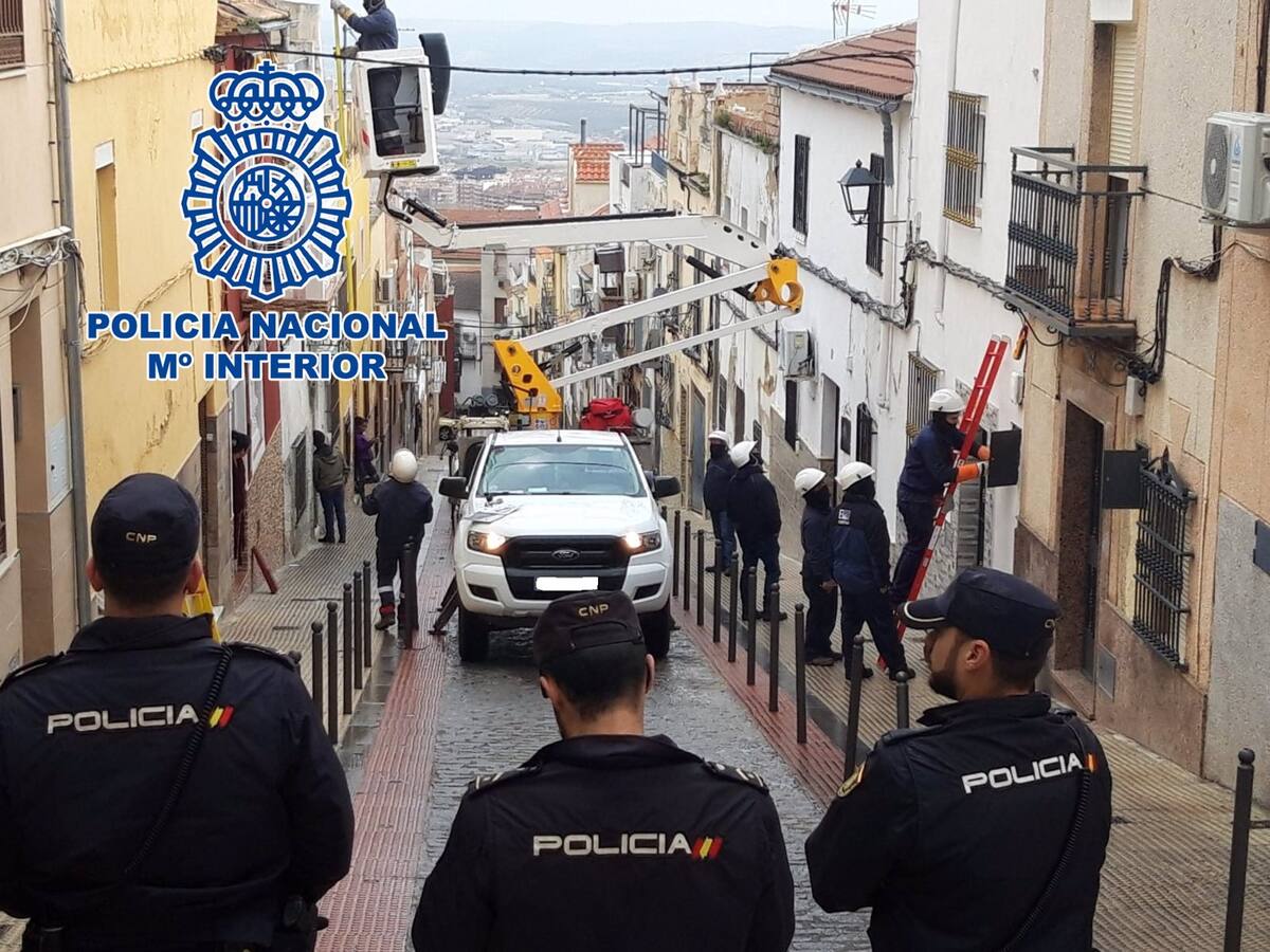 Desmantelados 84 enganches ilegales en Jaén