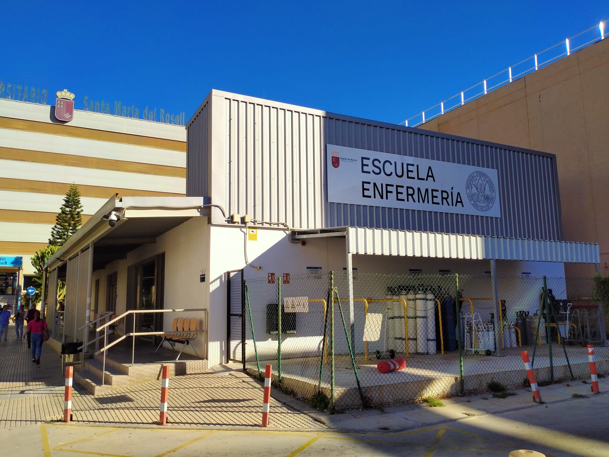 Instalaciones junto al hospital del Rosell de la Escuela de Enfermería de Cartagena