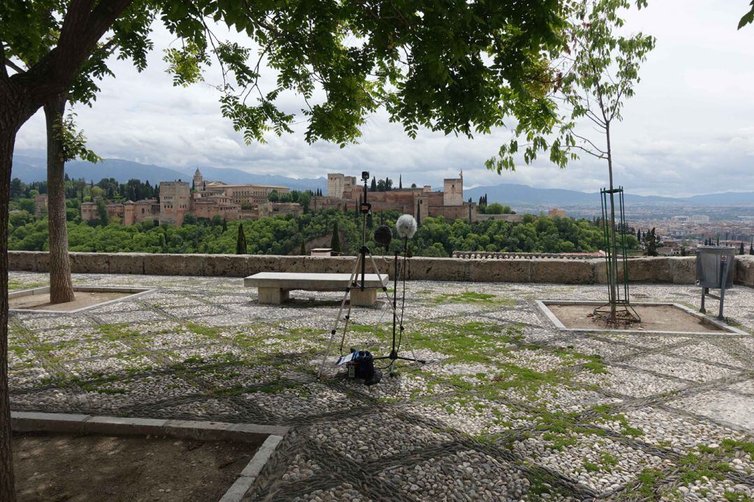 Mediciones de ruidos durante el confinamiento por la covid de 2020 por parte de investigadores de la Universidad de Granada (UGR) en el Mirador de San Nicolás