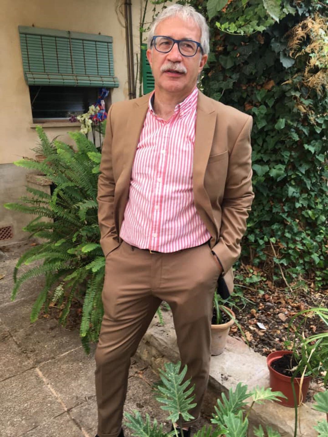 Joan Carles March Facebook