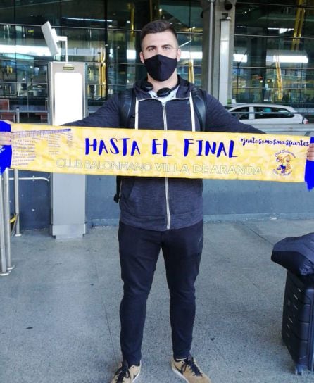 Julián Souto a su llegada al aeropuerto, en Madrid.