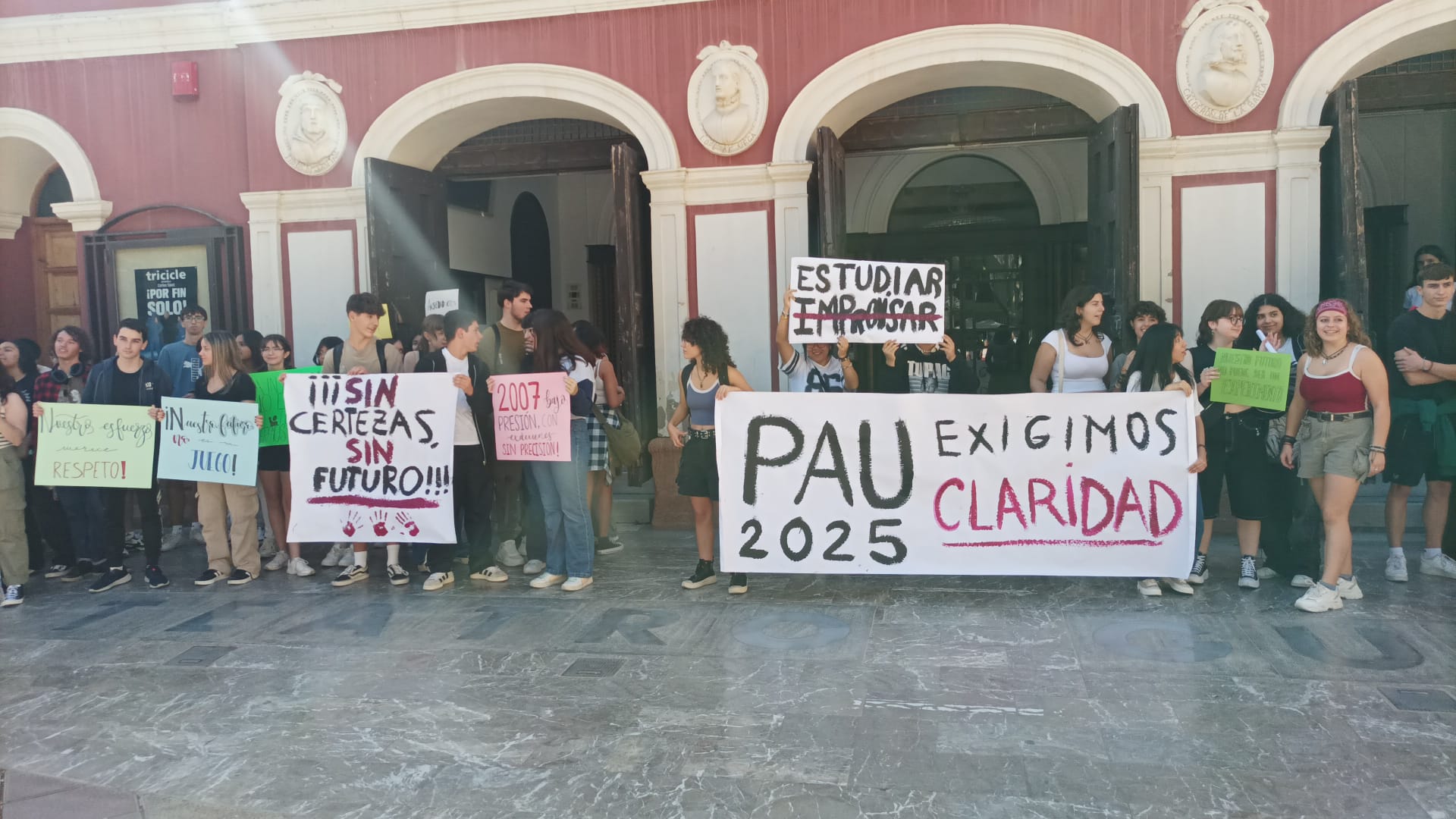 Estudiantes de Bachillerato se concentran en Lorca