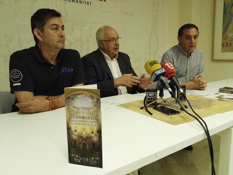 Presentación del Concurso de Escaparatismo del Misteri