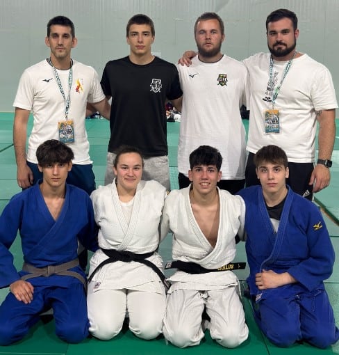 Representantes del Club Judo Huesca